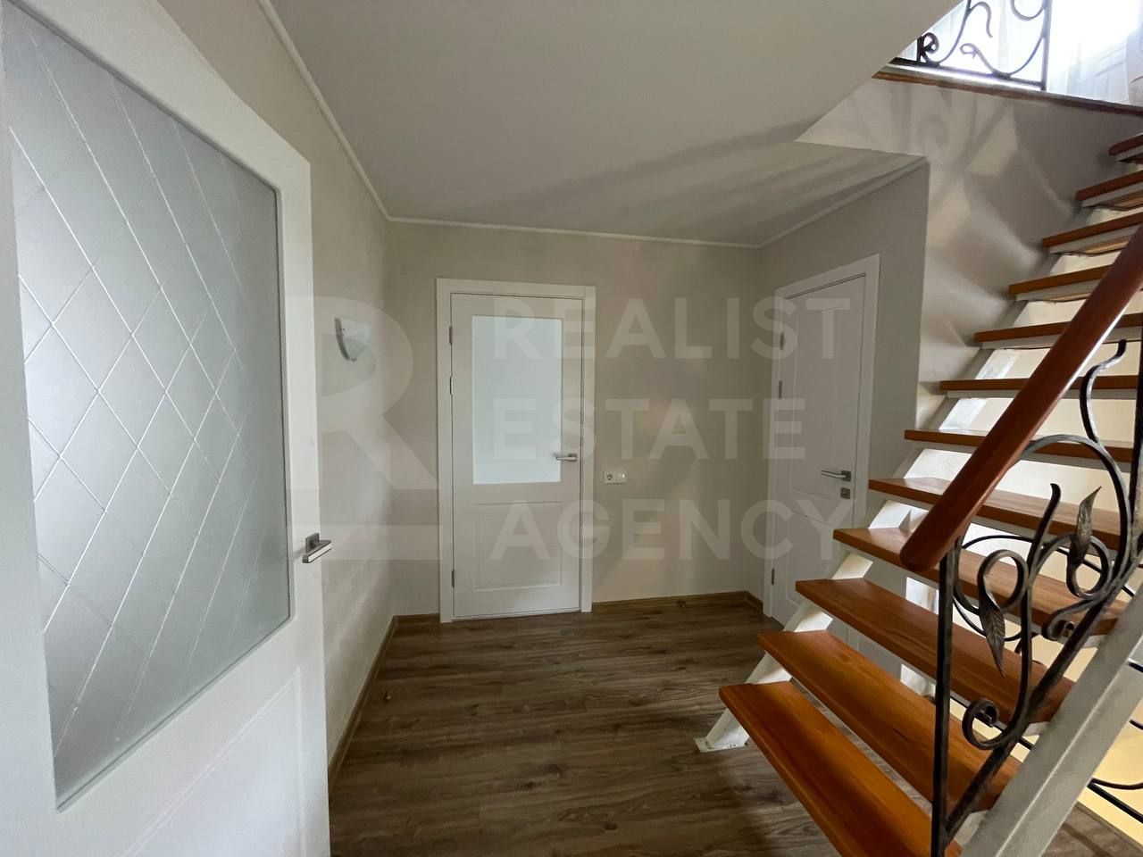 Chirie, casă, 3 camere, strada Cojocarilor, Centru - Poză 6