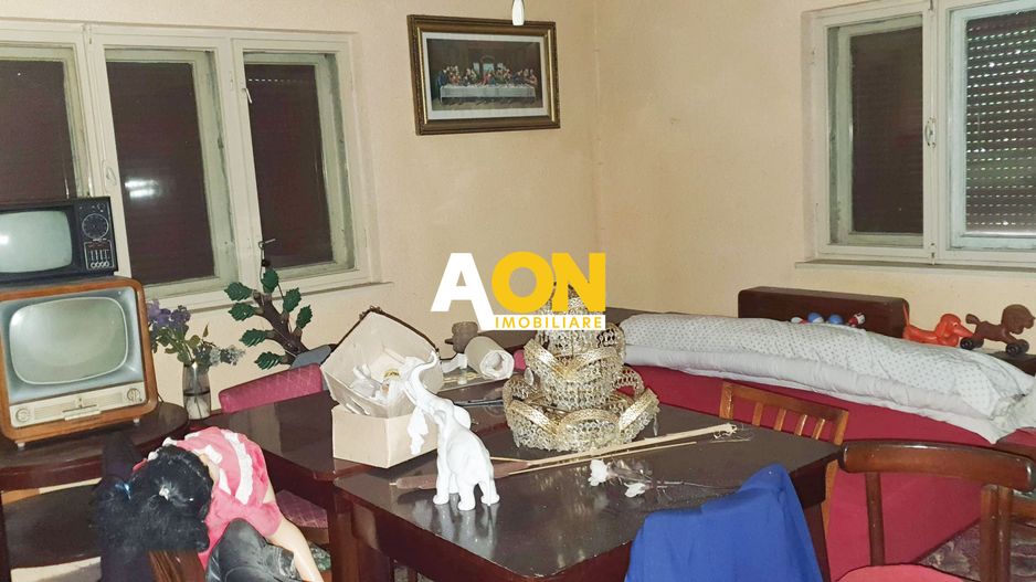 Casa veche, demolabila, 395 mp teren, intre blocuri, Cetate - Poză 4