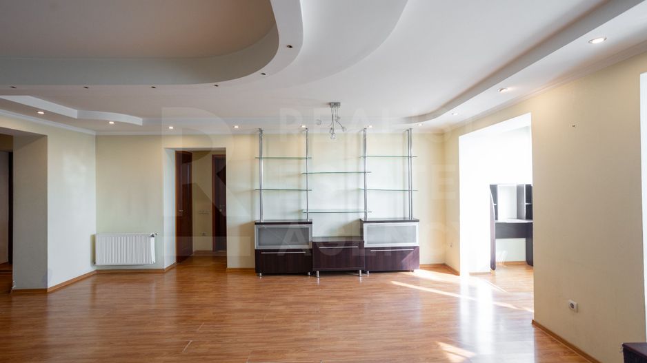 Vânzare, apartament, 3 camere, strada Melestiu, Centru - Poză 3