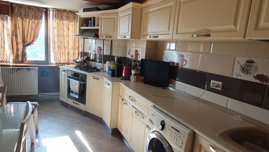 Apartament 3 camere decomandat, Faleza - Poză 1