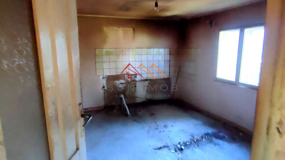 CASĂ DE VÂNZARE | 1.486 MP TEREN | URLETA - Poză 10