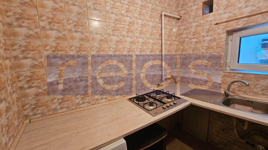 DE VANZARE AP 2 CAMERE 34 MP GORJULUI | DECOMANDAT | METROU | - Poză 3