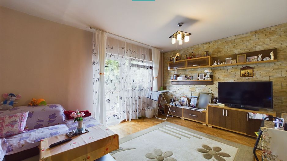 Apartament 3 camere în Alfa - Poză 1