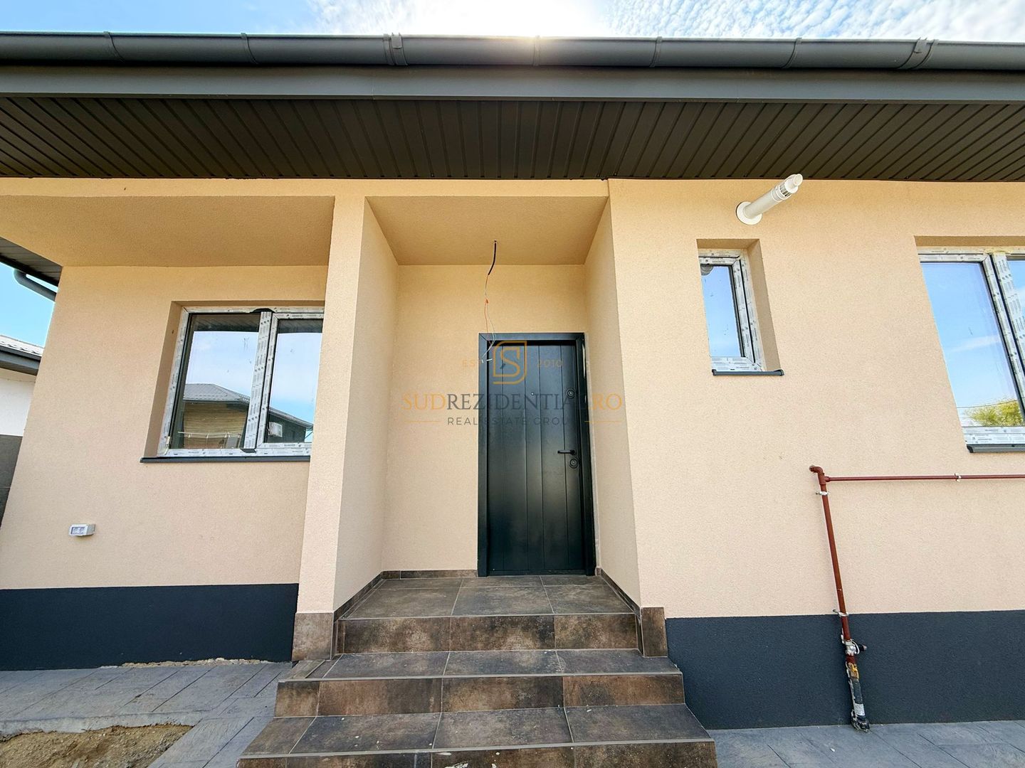 Casa Individuala / 3 Camere / Gata de mutare in Comuna Berceni - Poză 2