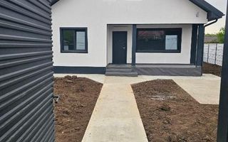 CASĂ  DE VÂNZARE – VALU LUI TRAIAN - Poză 2