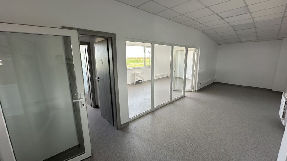 Hala depozitare cu birouri zona de N - Poză 15