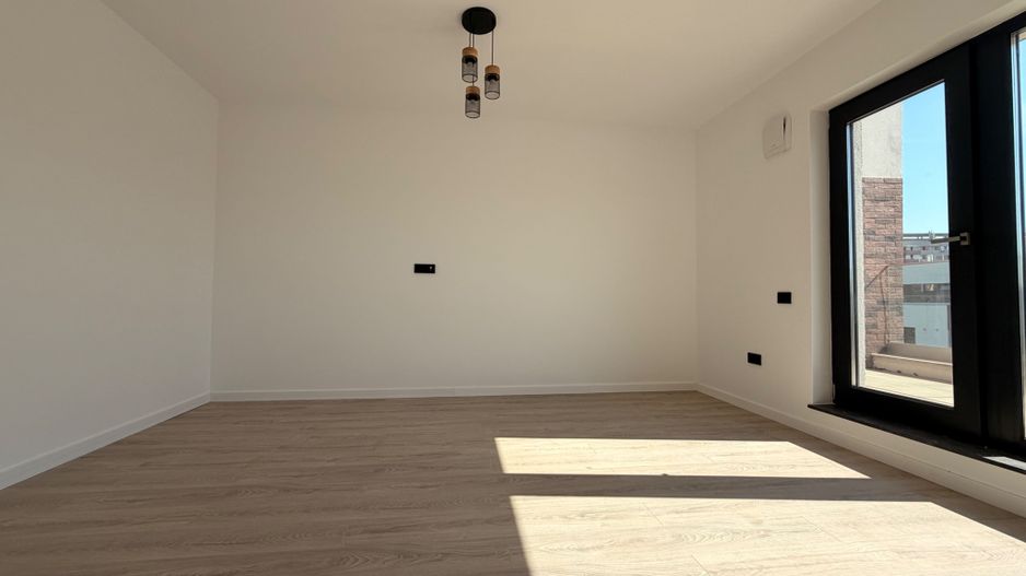 APARTAMENT 2 CAMERE | LOC DE PARCARE | TERASA 17MP - Poză 3