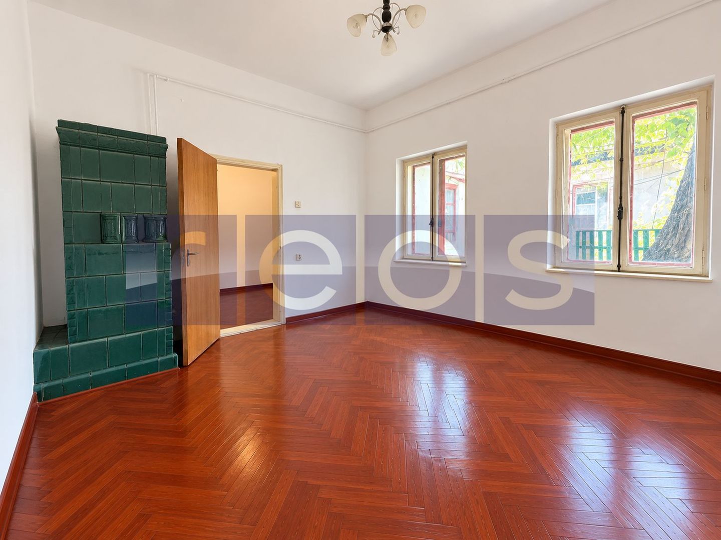 DE VANZARE CASA INTERBELICA  – 3 CAMERE - METROU STEFAN CEL MARE - Poză 1
