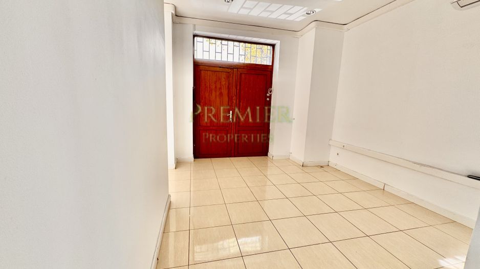 SPATIU 240 MP | 140 PARTER+100 SUBSOL | TRAFIC | VITRINA MARE | FARA HORECA | - Poză 9