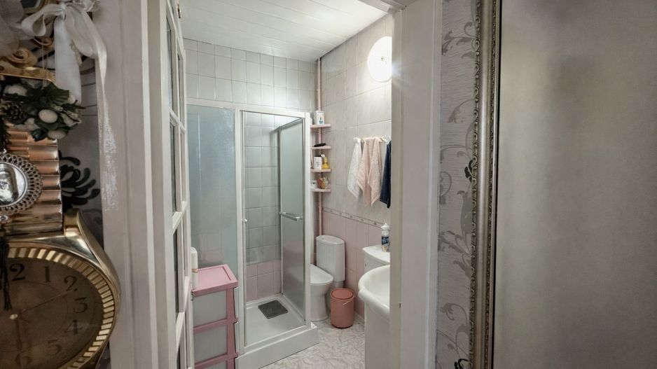 Casa de vânzare în Cricova - Poză 10