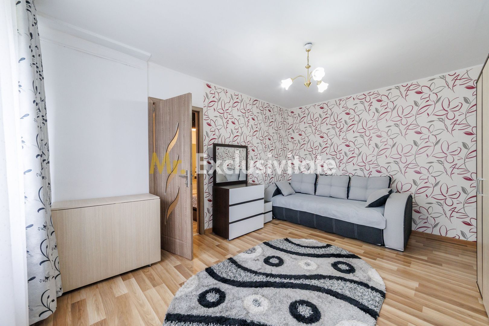 Apartament 2 camere/ De închiriat/ Trivale cu loc de parcare - Poză 1