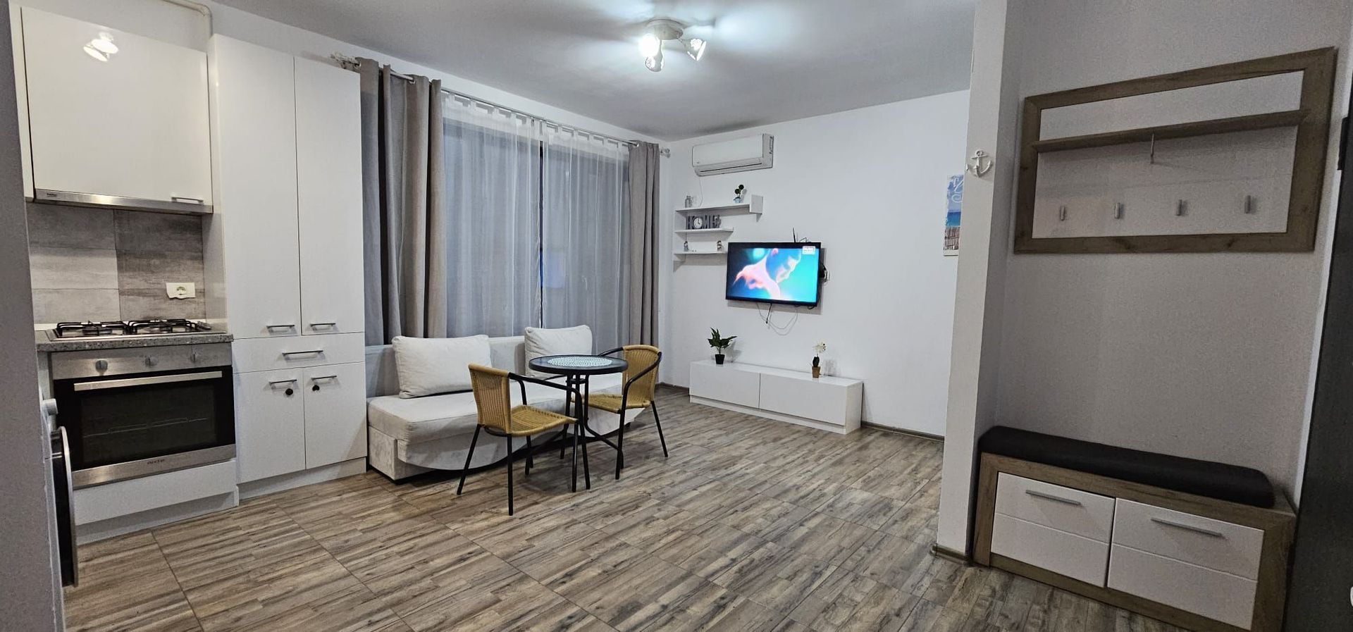 De vânzare apartament 2 camere – la doar 200 m de mare, Mamaia - Poză 3