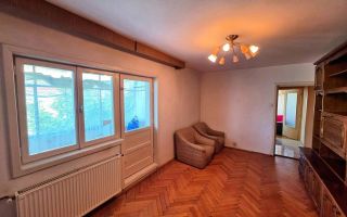 Vand apartament cu 2 camere decomandat in Calea Lipovei - Poză 5