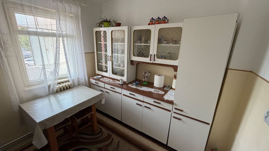 Apartament 2 camere, etaj 1 - zona Cetate - Poză 6