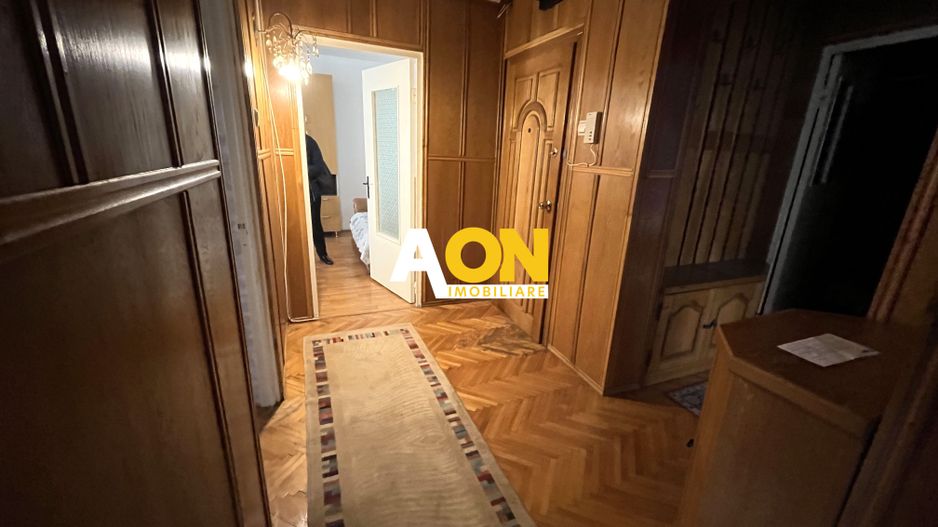 Apartament 3 Camere, Etaj 1, Zona Cetate - Poză 8