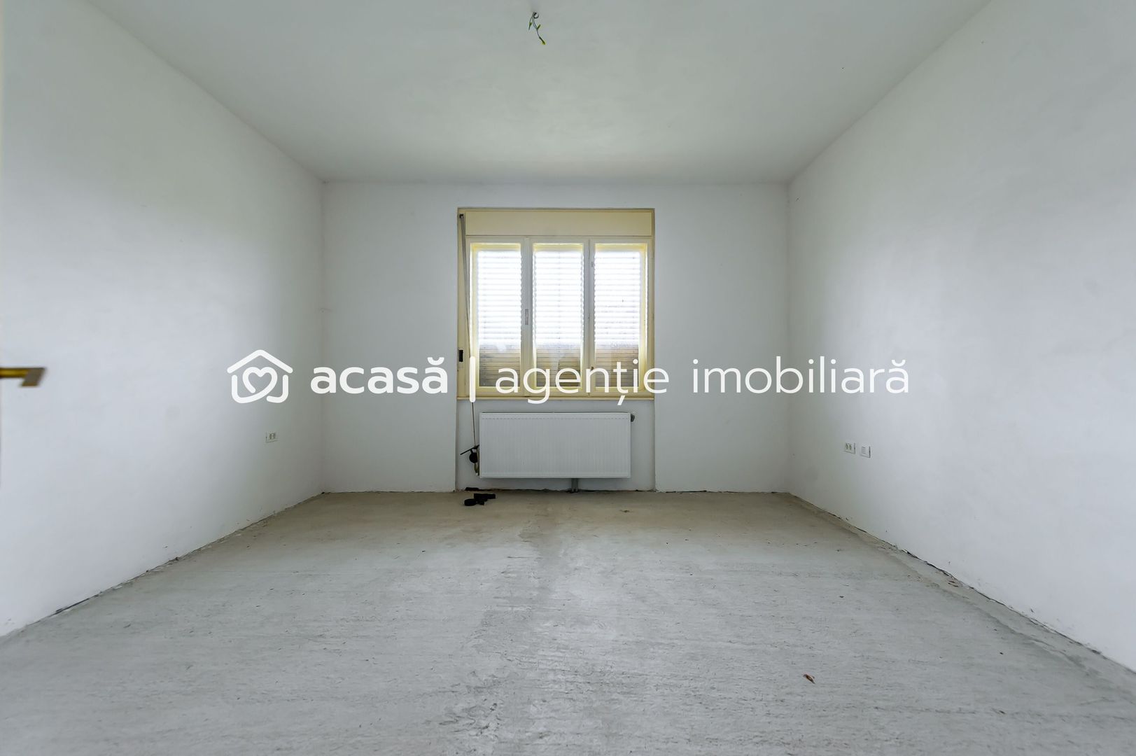 Casă la sol, renovată la gri, cu 3 camere în Nădlac * central - Poză 3