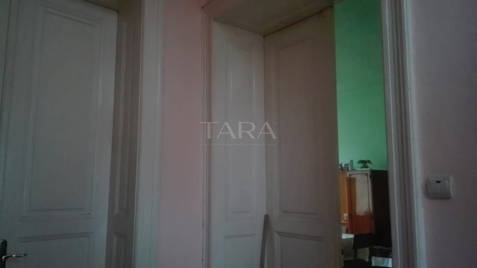 Apartament cu 4 camere de vânzare în zona Centrala - Poză 2