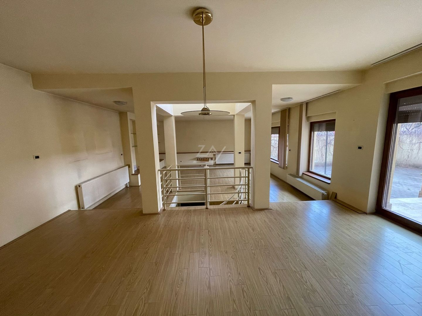 Casa individuala deosebita in zona Girocului - pozitie excelenta. Garaj dublu. - Poză 6