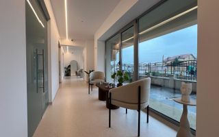 Spațiu comercial de vânzare – 247 mp utili, împărțiți în 2 unități - Poză 5