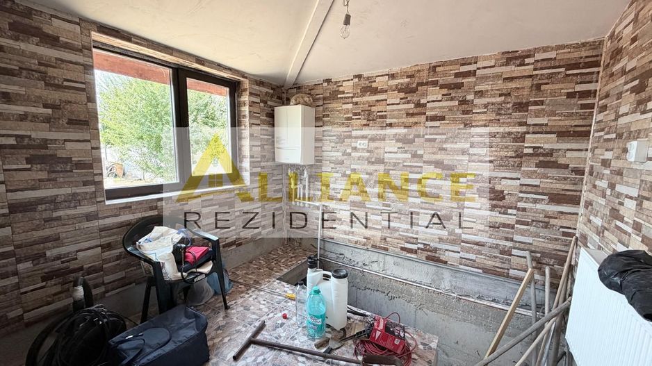 Casa Individuala - 5 camere - 3 bai - 555mp teren - Poză 7