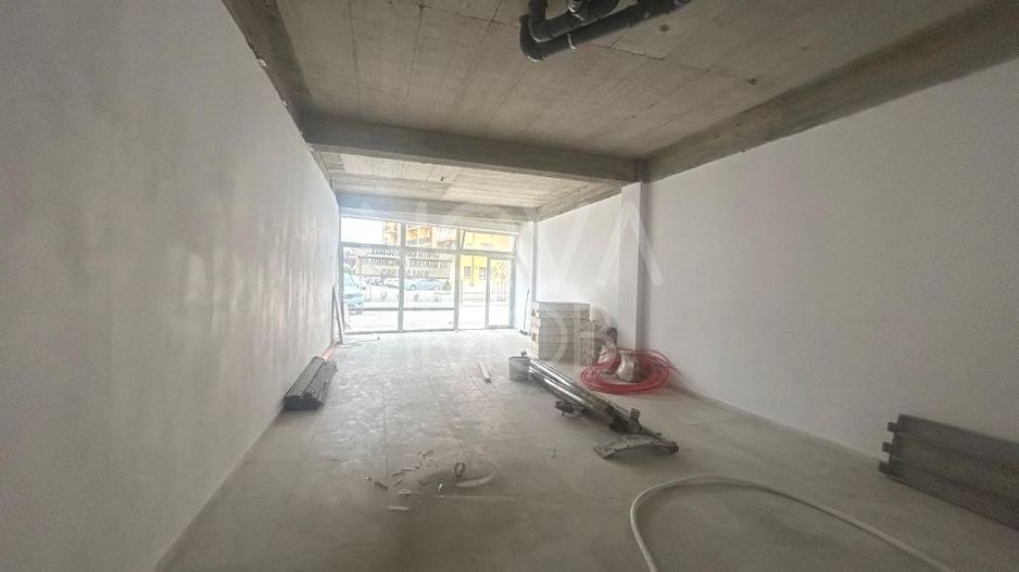 Spatiu comercial de inchiriat 120 mp - vitrina la strada - Selimbar, zona Brana - Poză 2