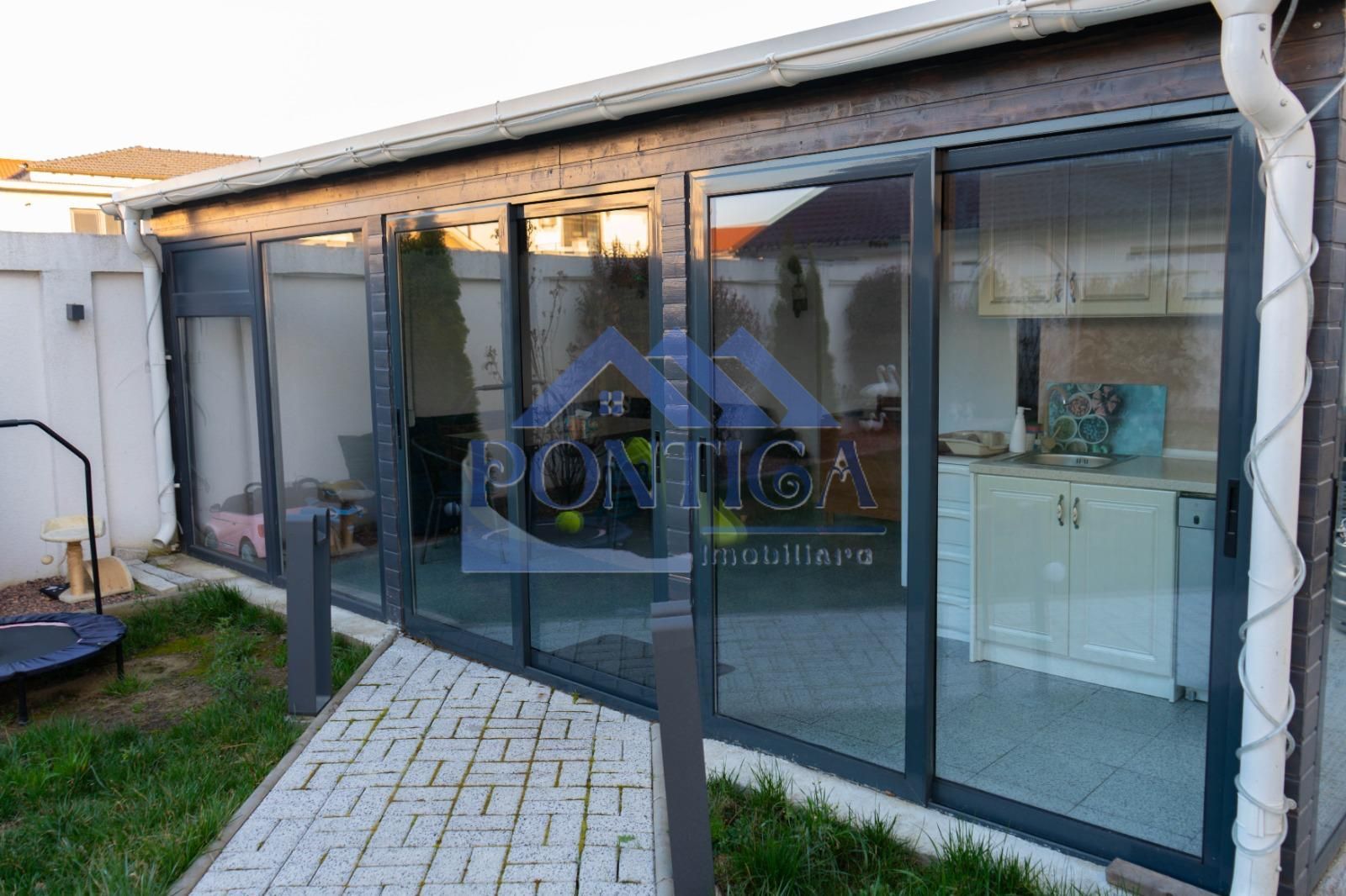 Casa de vanzare - Poză 14