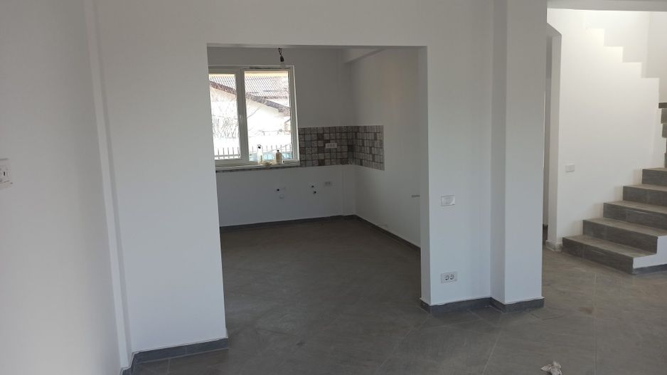 vila gata in duplex/5cam+2bai+150mp curte libera/comBerceni -Ilfov - Poză 6