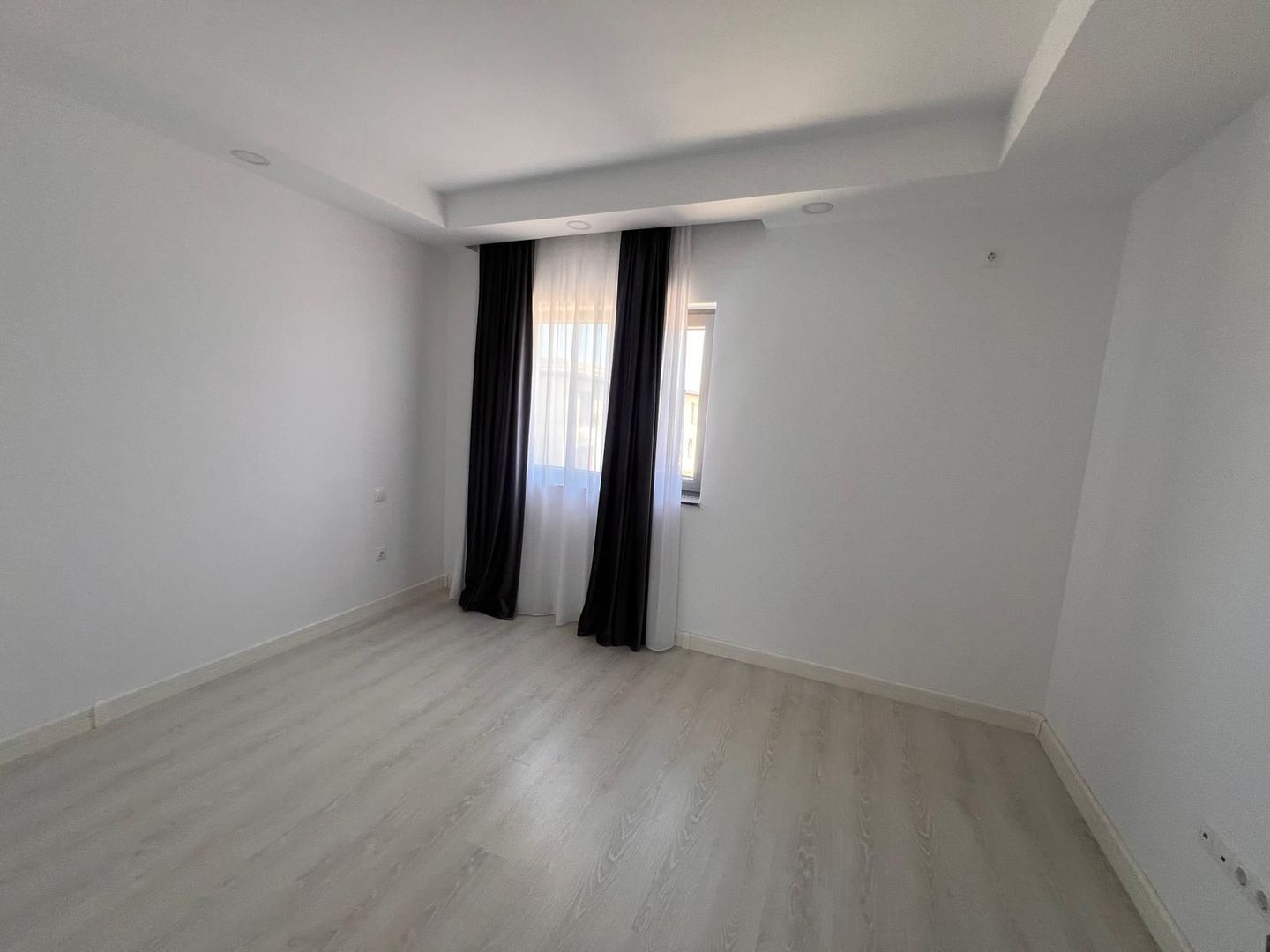 Vila 3 camere Cosmopolis - Poză 4