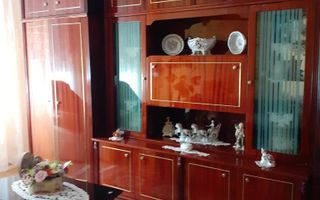 Apartament cu 3 camere de vanzare - Poză 6