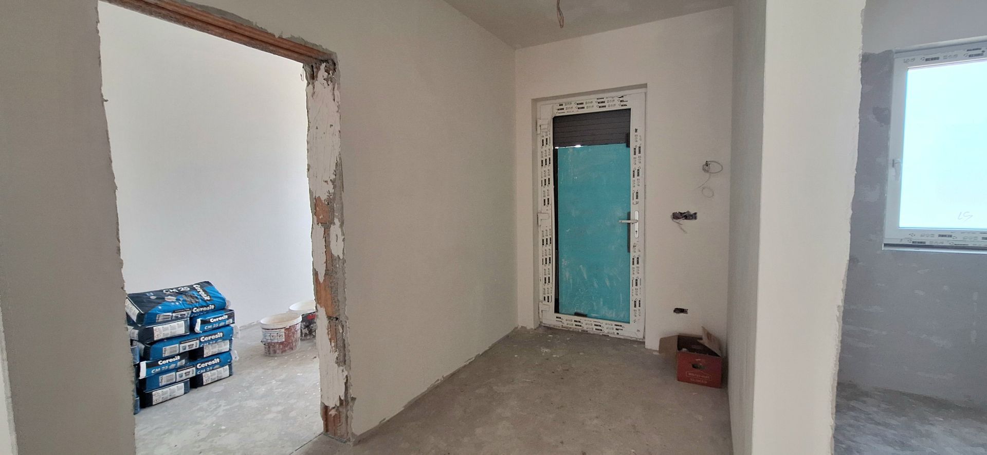 Casa cu garaj- contructie tip duplex - Poză 16