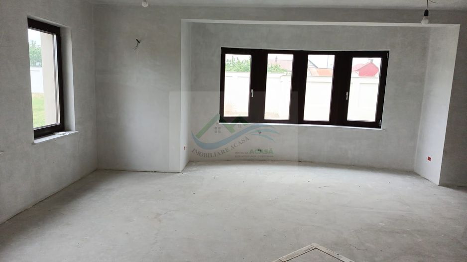 Casă/Vilă Dumbrăveni/Suceava - Poză 28