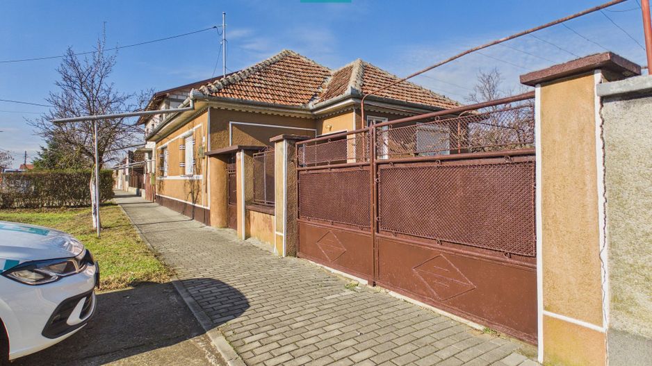 Casă cu 4 camere toate utilitățile și 1150mp teren - Poză 8