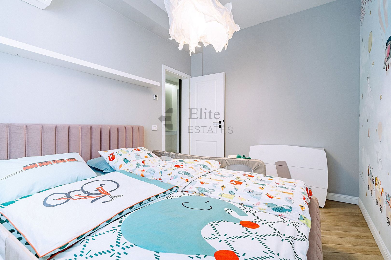 Penthouse de lux 530 mp ultracentral in Oradea - Poză 45