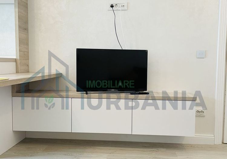 Apartament 2 camere, Royal Town Copou, etaj 8/10, mobilat si utilat complet - Poză 2