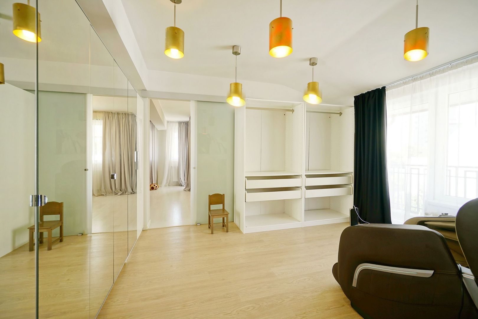 Ideal gradinita P+2, 8 cam, 6 dormt 6 bai, 3 garaje teren 650 mp, - Poză 52