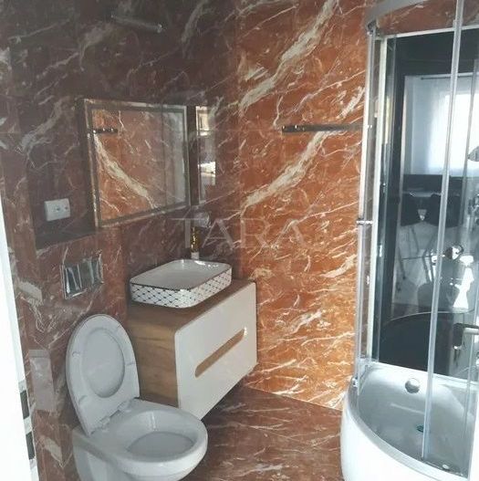 Apartament cu 3 camere in Floresti - Poză 7