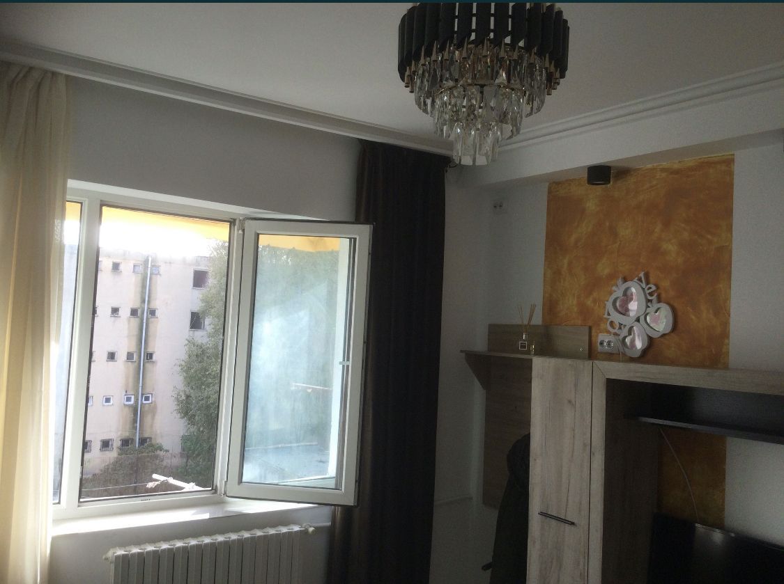 Proprietar vinde garsoniera zona CET Constanta - Poză 3