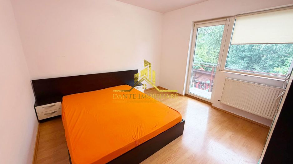 Casa, 4 camere, modern, parcare, curte, balcon, zona Semicentrala - Poză 4
