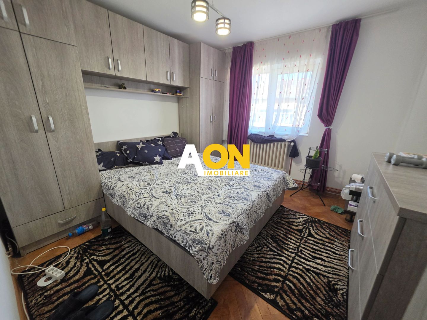 Apartament 3 Camere, Decomandat, Complet Mobilat, Cetate - Poză 1