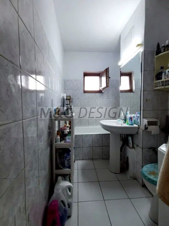Apartament 3 camere Dambovita - Poză 6