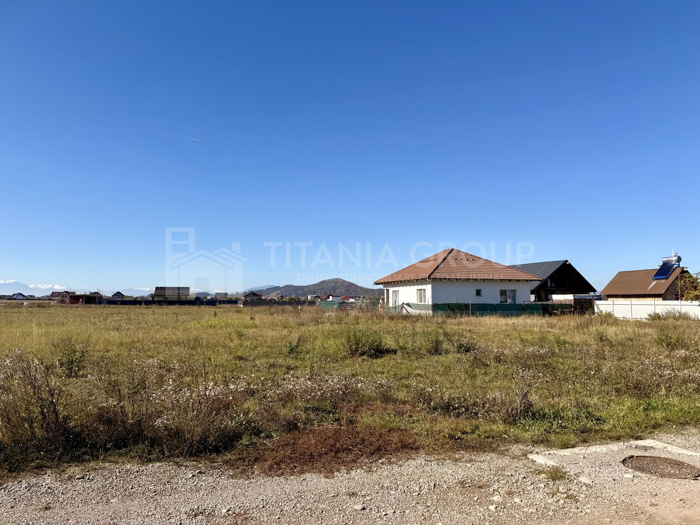 Teren intravilan, PUZ aprobat, 800 mp, cu utilități, Harman - Poză 2