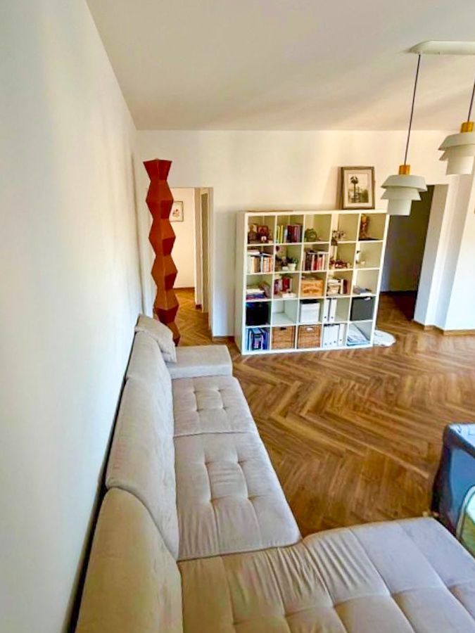 Chirie | Apartament 3 camere | Universitate | Bloc Interbelic - Poză 2