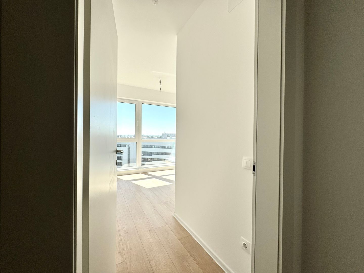 Apartament 4 camere Sector 1 Zona Mall Colosseum - Poză 16