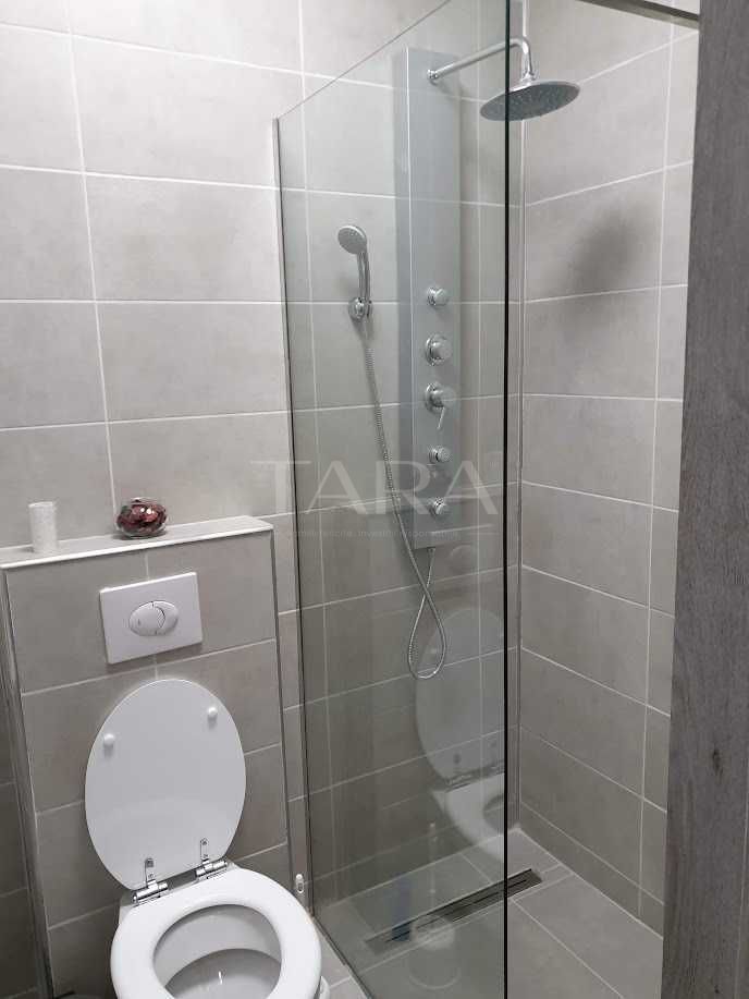 Apartament Modern cu 3 Camere și Priveliște Deosebită - Poză 4