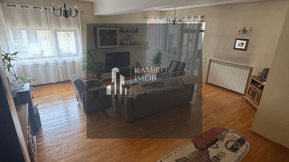 Casa de închiriat 7 camere Sector 4, ideal pentru clinica, gradinita - Poză 22