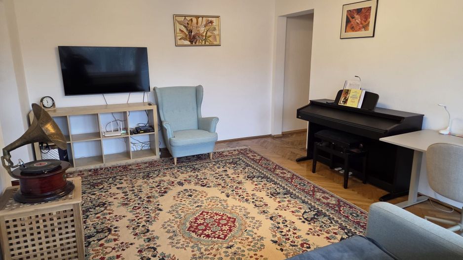 De vanzare apartament 3 camere Drumul Taberei - Poză 1