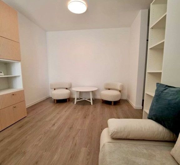 Inchiriere apartament cu doua camere - Poză 3