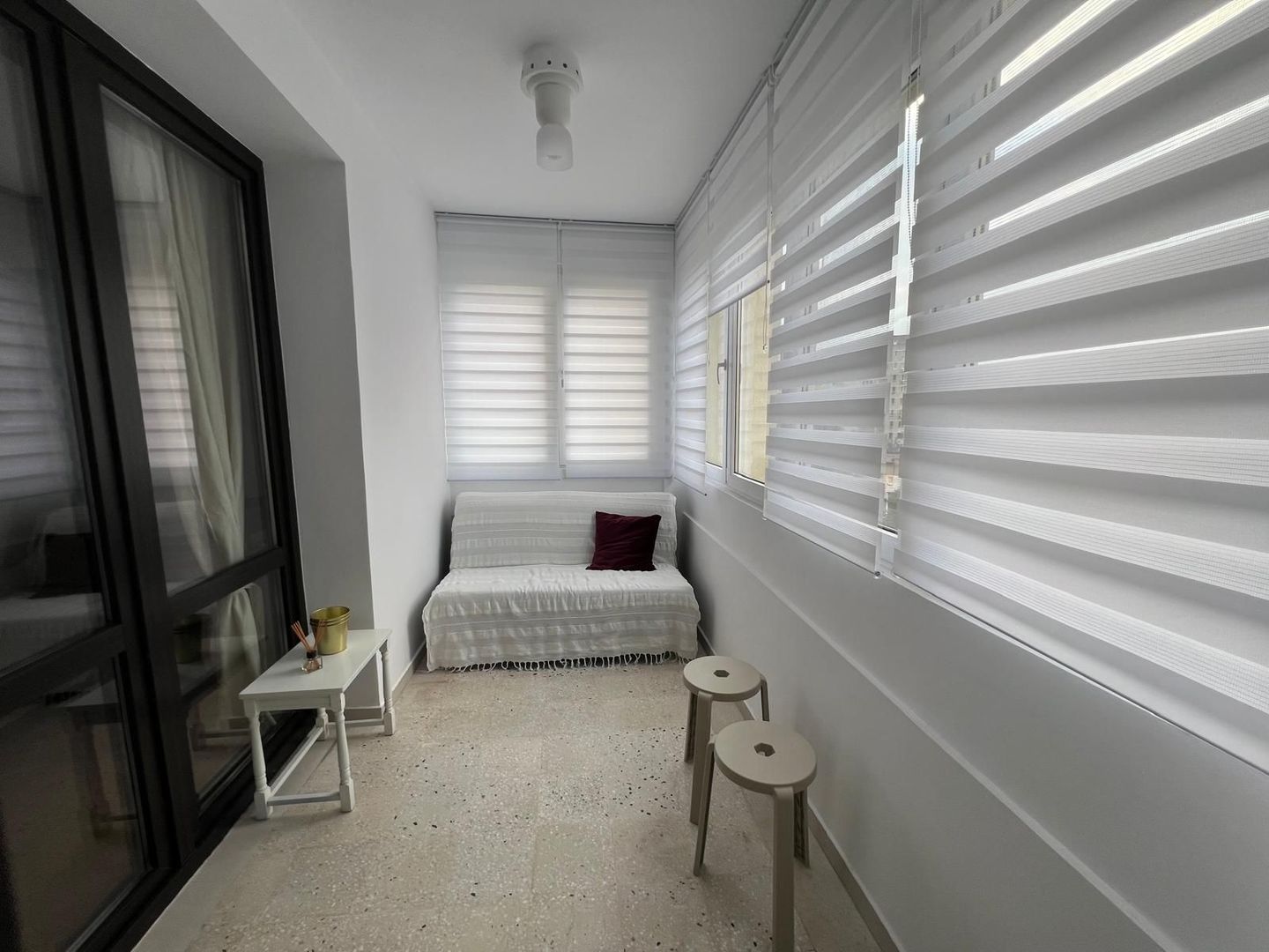 Apartament cochet, trei camere, Vatra Luminoasa - Poză 15