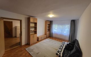 3 camere, decomandate, Semicentral Zona Pta. Cipariu, Titulescu - Poză 1