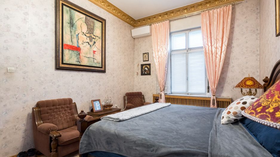 VILA REPREZENTATIVA ICOANEI - Poză 16